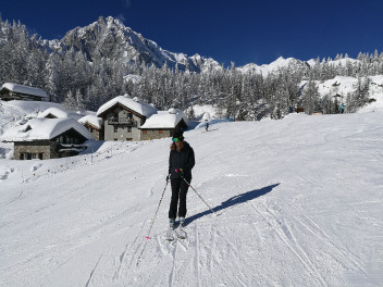Skiing Courmayeur